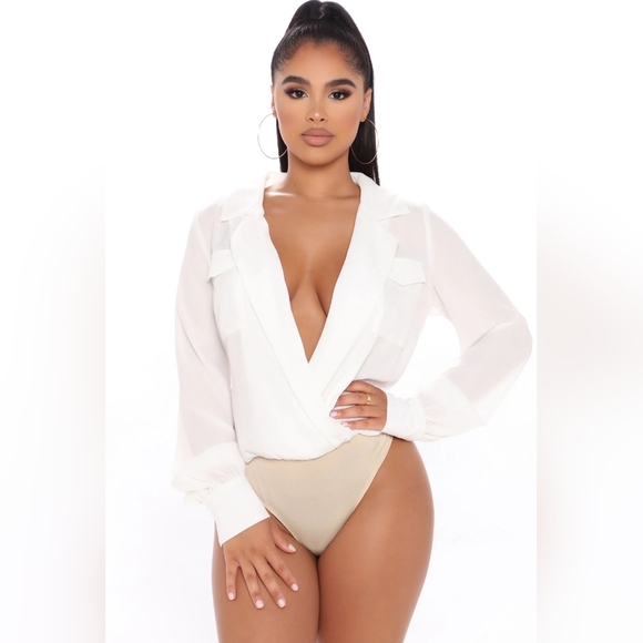 FashionNova Business Brunch Women’s Collared Bodysuit - Ivory Size Medium NWOT - Picture 4 of 12